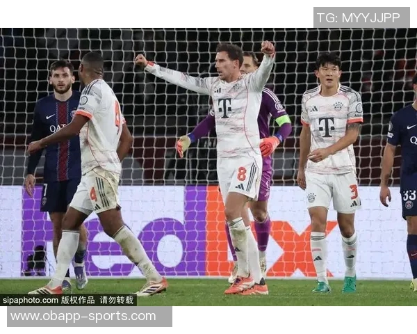 斯基拉报道38岁门将瓜伊塔今日完成帕尔马体检签约至2026年