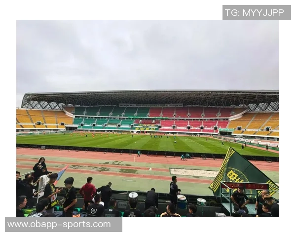 贵州筑城主场因观众投掷水杯被中足联罚款1万元引发热议 贵州筑城主场因观众投掷水杯被中足联罚款1万元引发热议