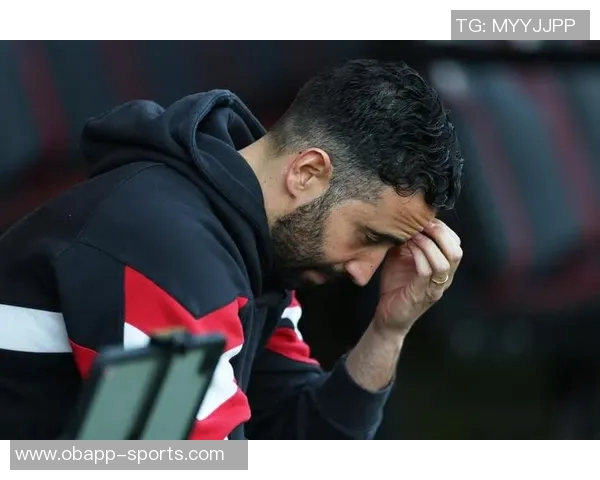 曼联为远征伯恩茅斯的球迷提供免费大巴服务缓解南下交通费用压力